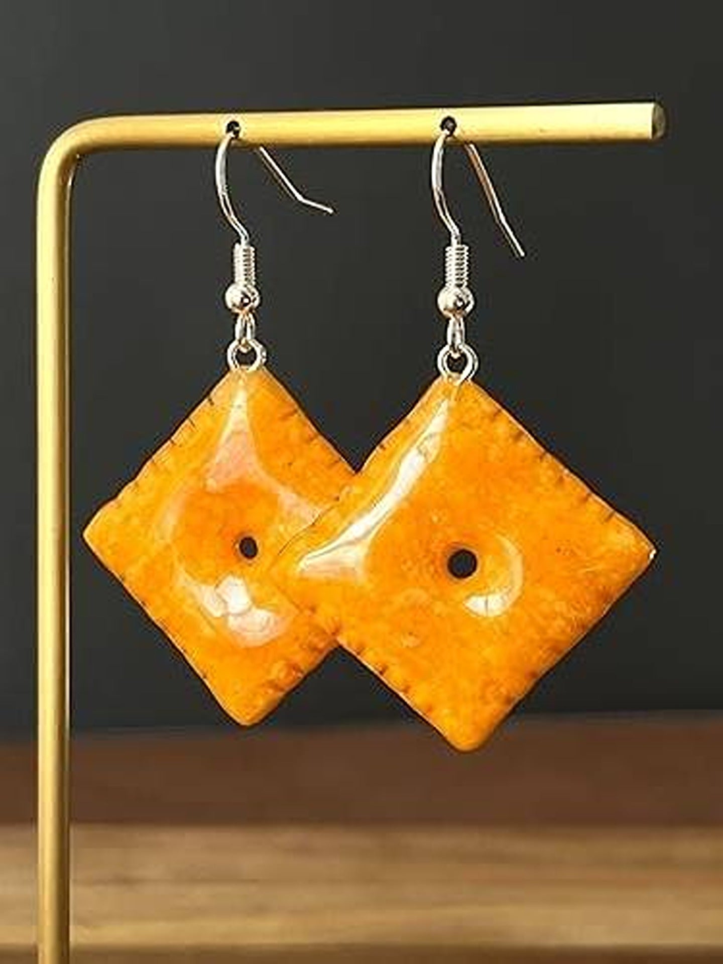 Cheez-It Earring Main image