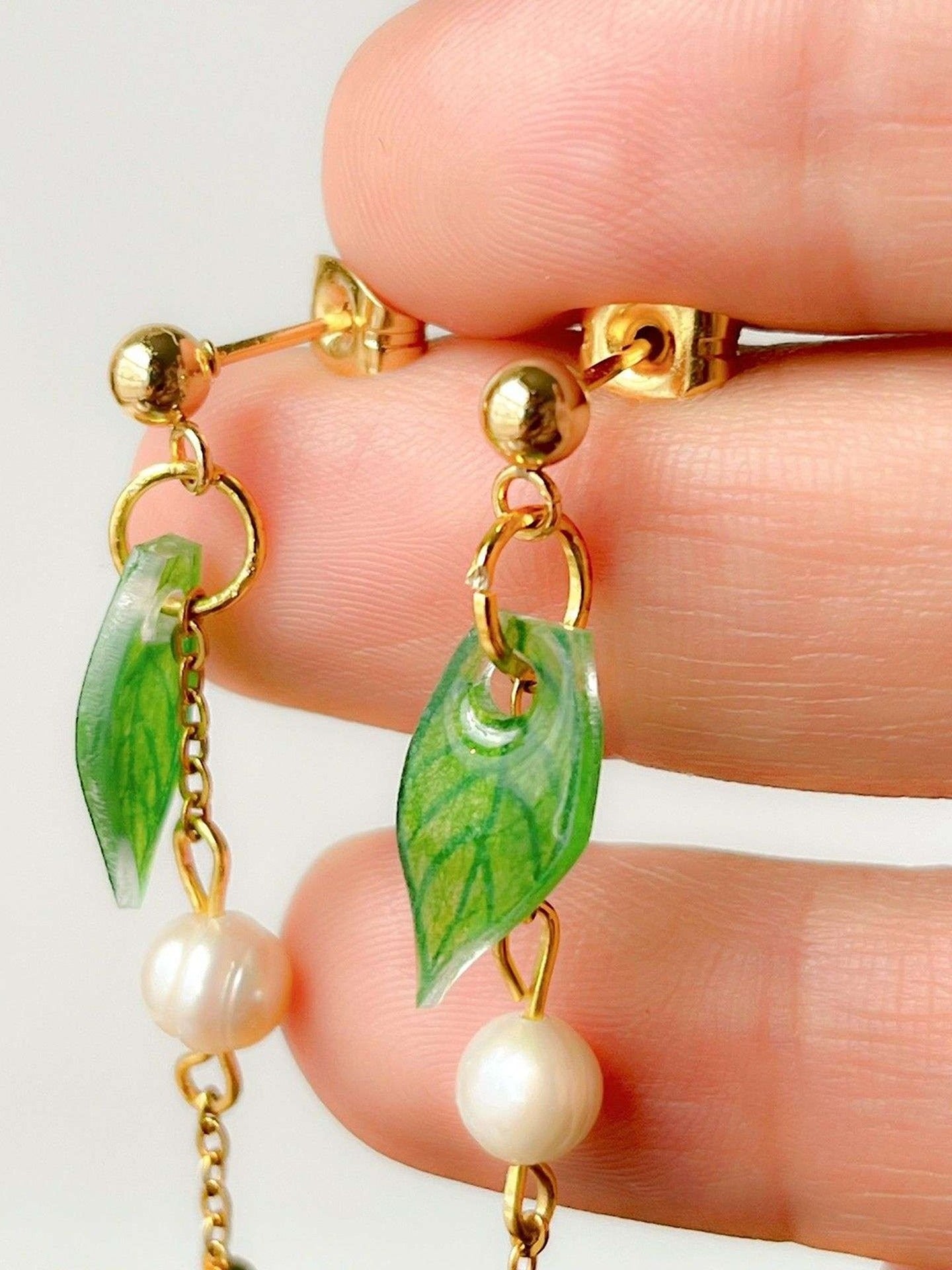 Cherry Tomato Pearl Earring