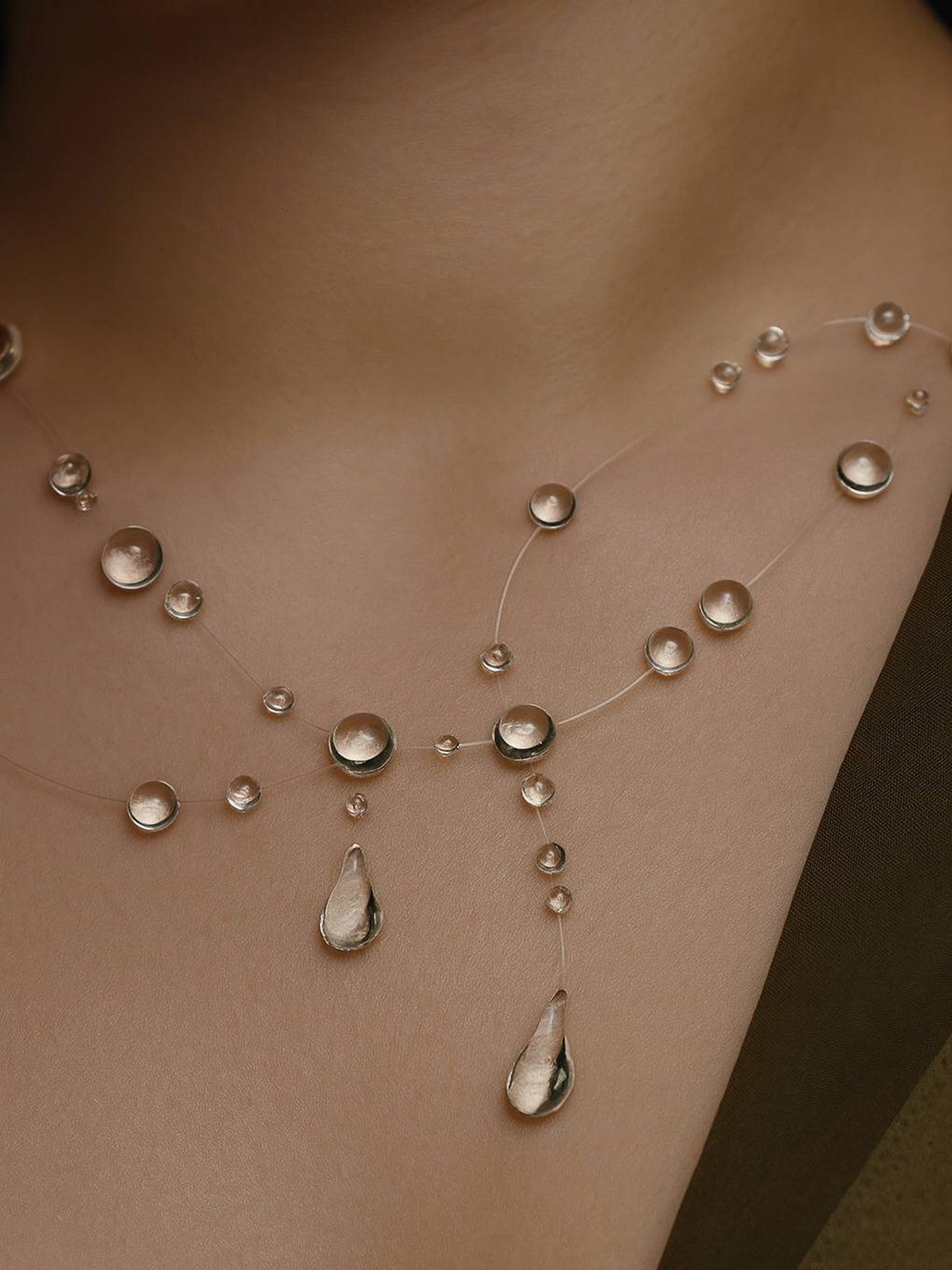 Cursive Dewdrop Necklace