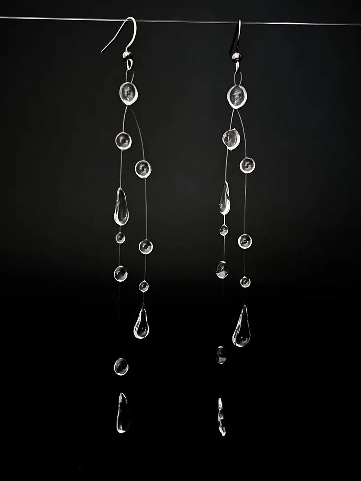 Flowing Rain Earring Secondary image