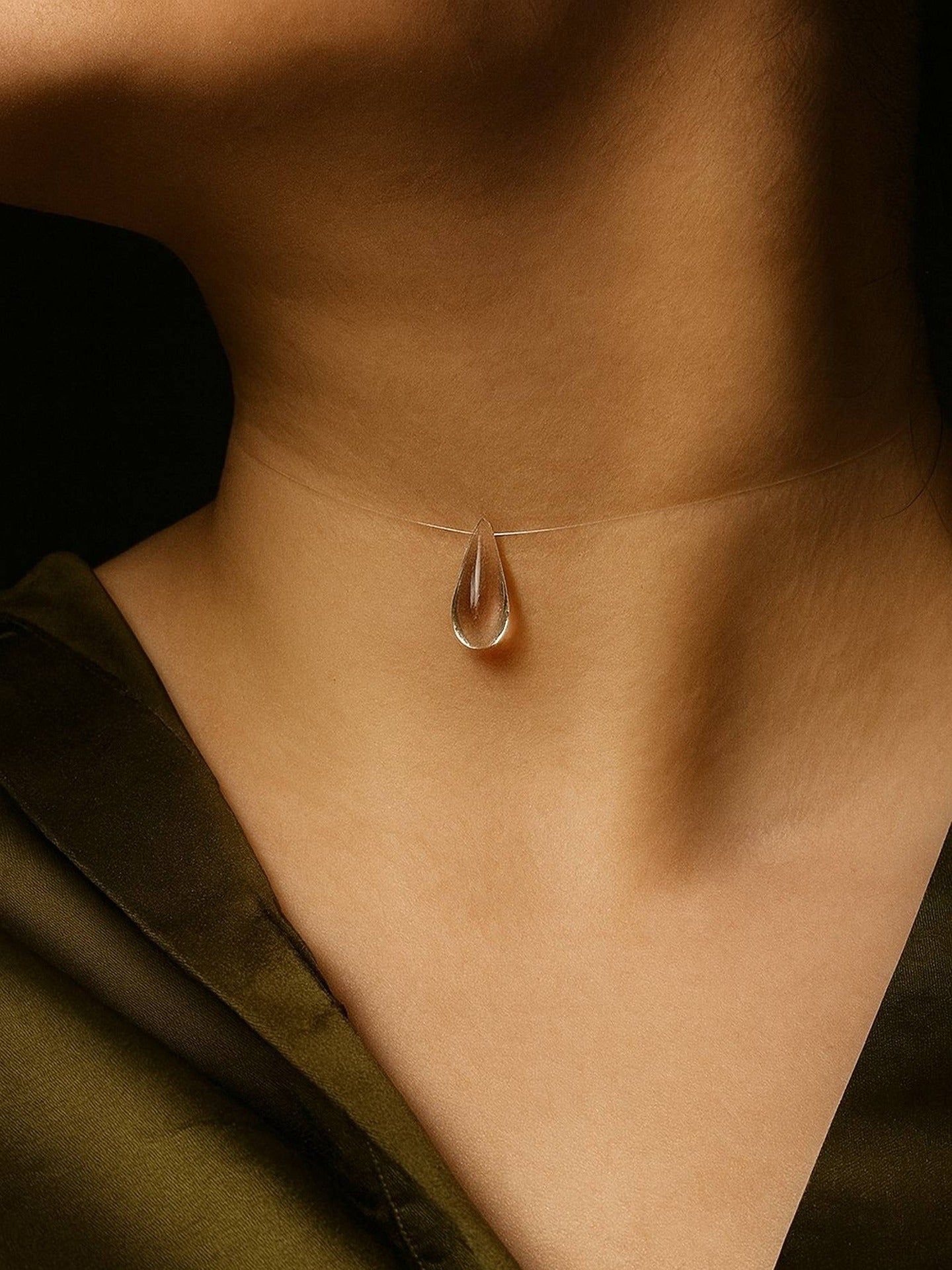 Simple Droplet Necklace Main image