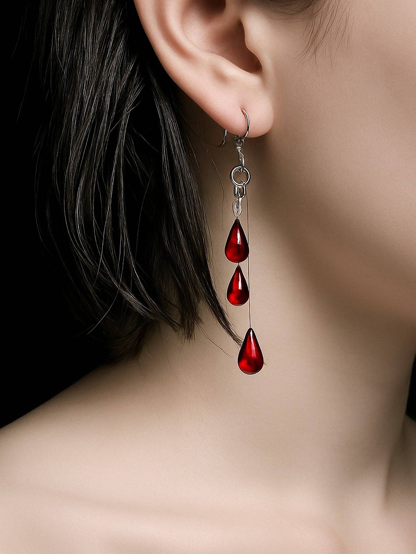 Vampish Raining Blood Earring