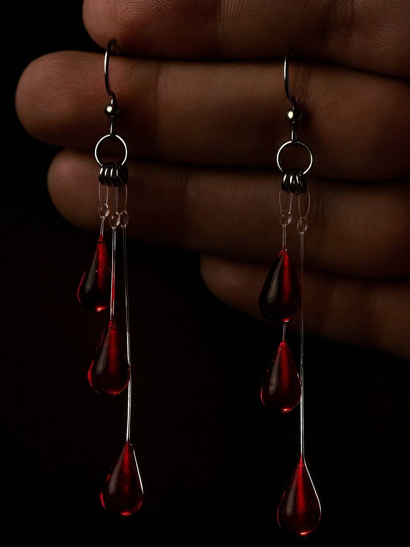 Vampish Raining Blood Earring