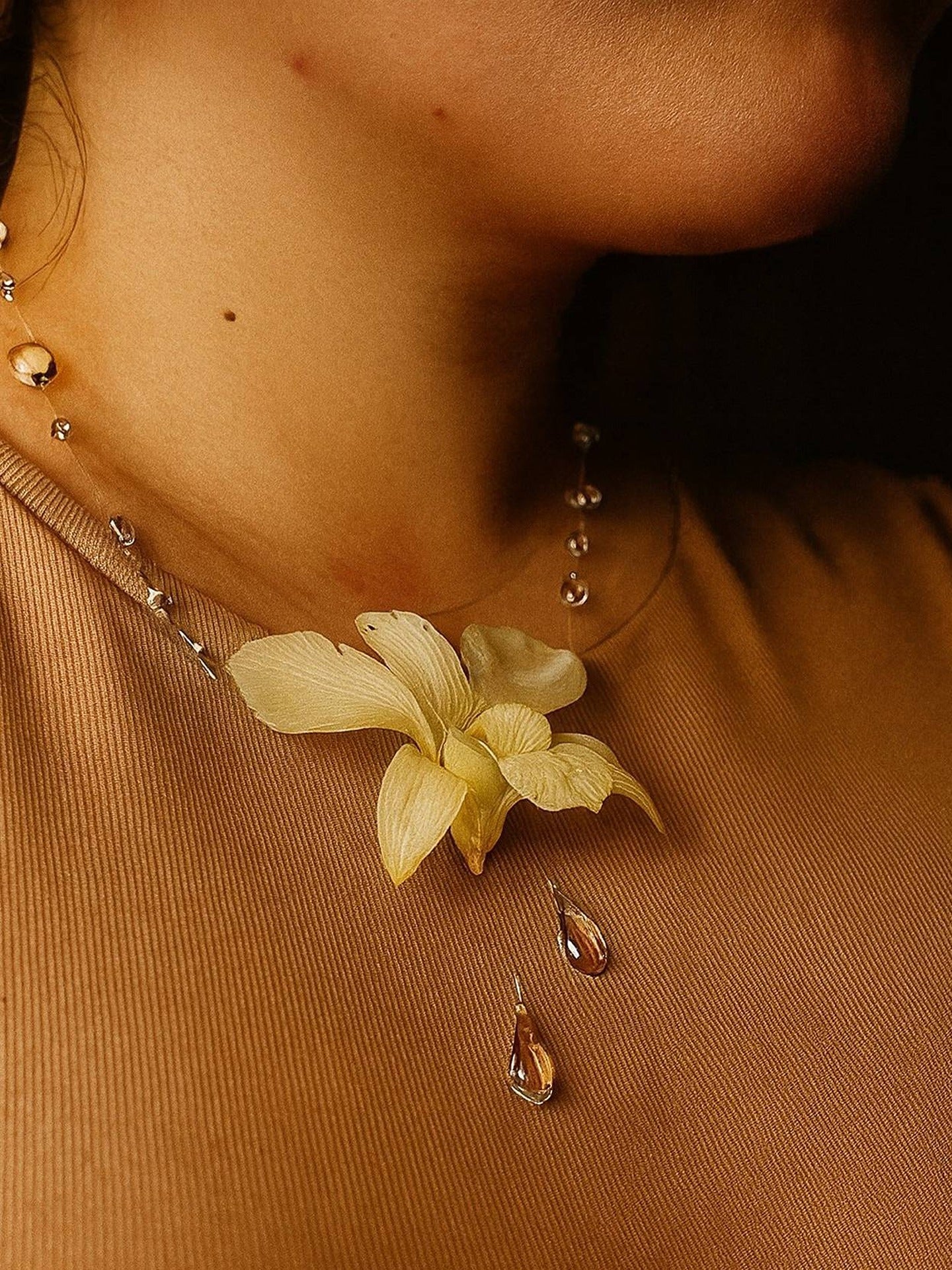 White Morning Blossom Necklace