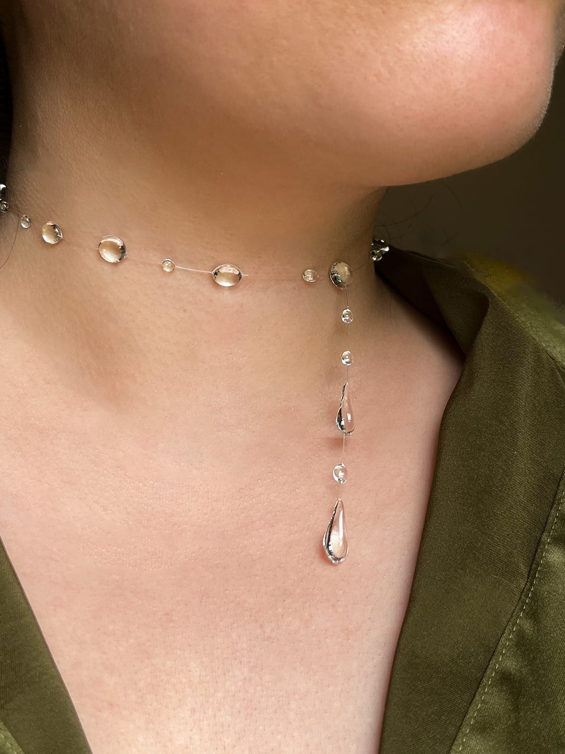 1672025 Catwalk Choker Necklace LS (2) cid12