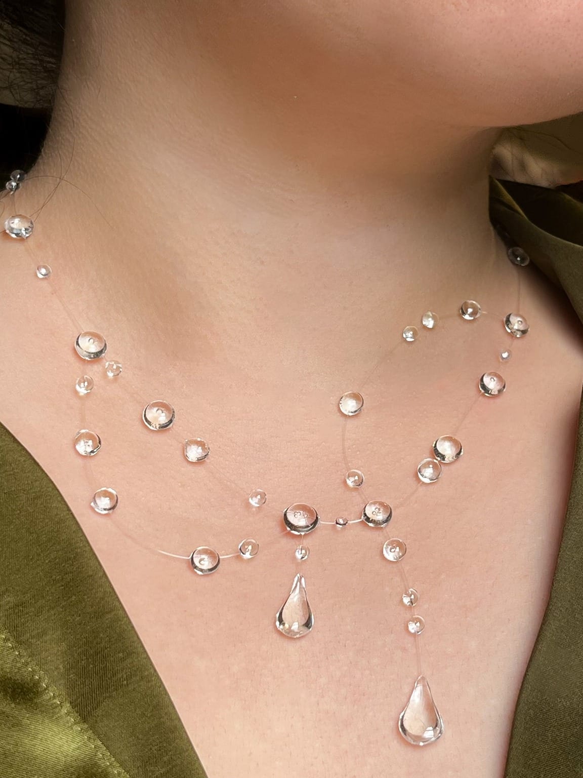 1672025 Cursive Dewdrop Necklace LS (2) cid12