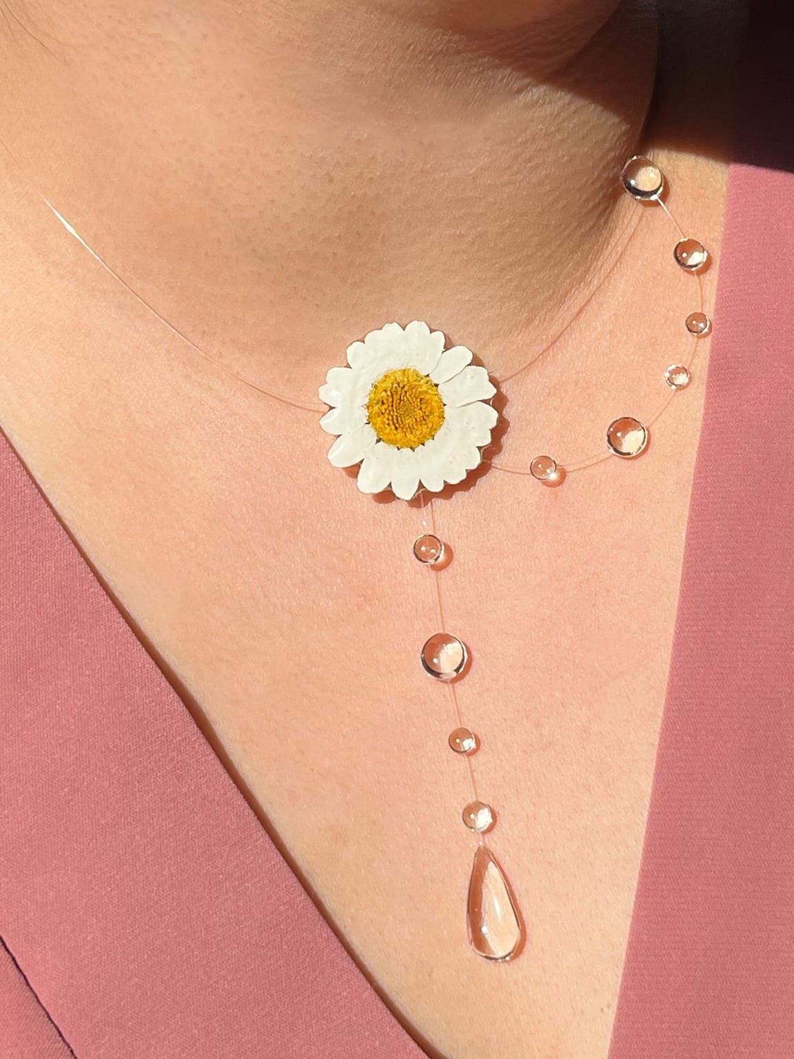 DaisyRaindropNecklace LS cid12