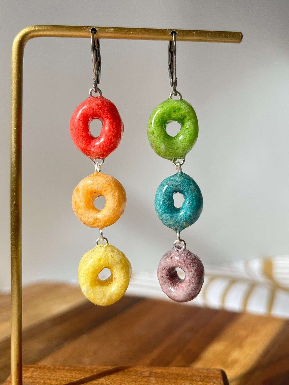 FruitLoopEarring Orig SF LBSS cid9