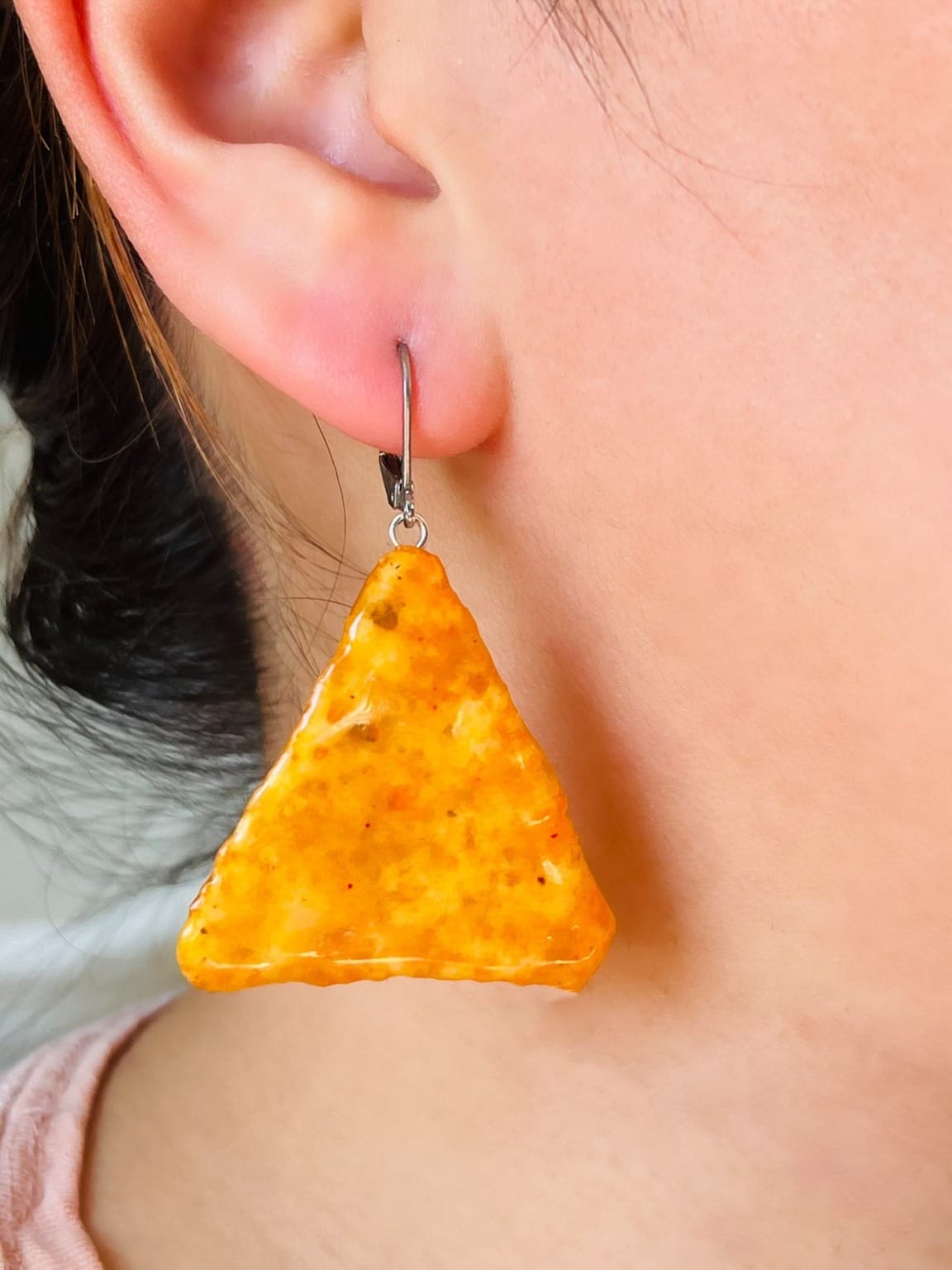 MiniNachoCheeseEarring LS LBSS cid9