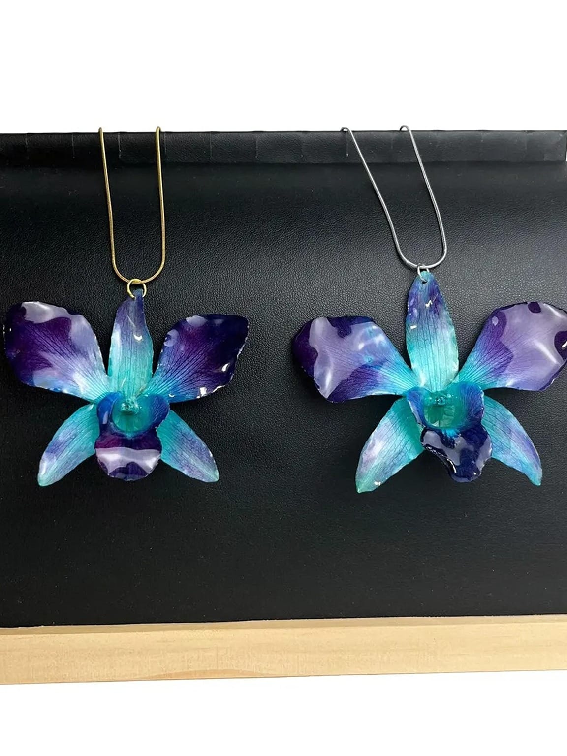 OrchidNecklaceBlue Coll BGW cid8