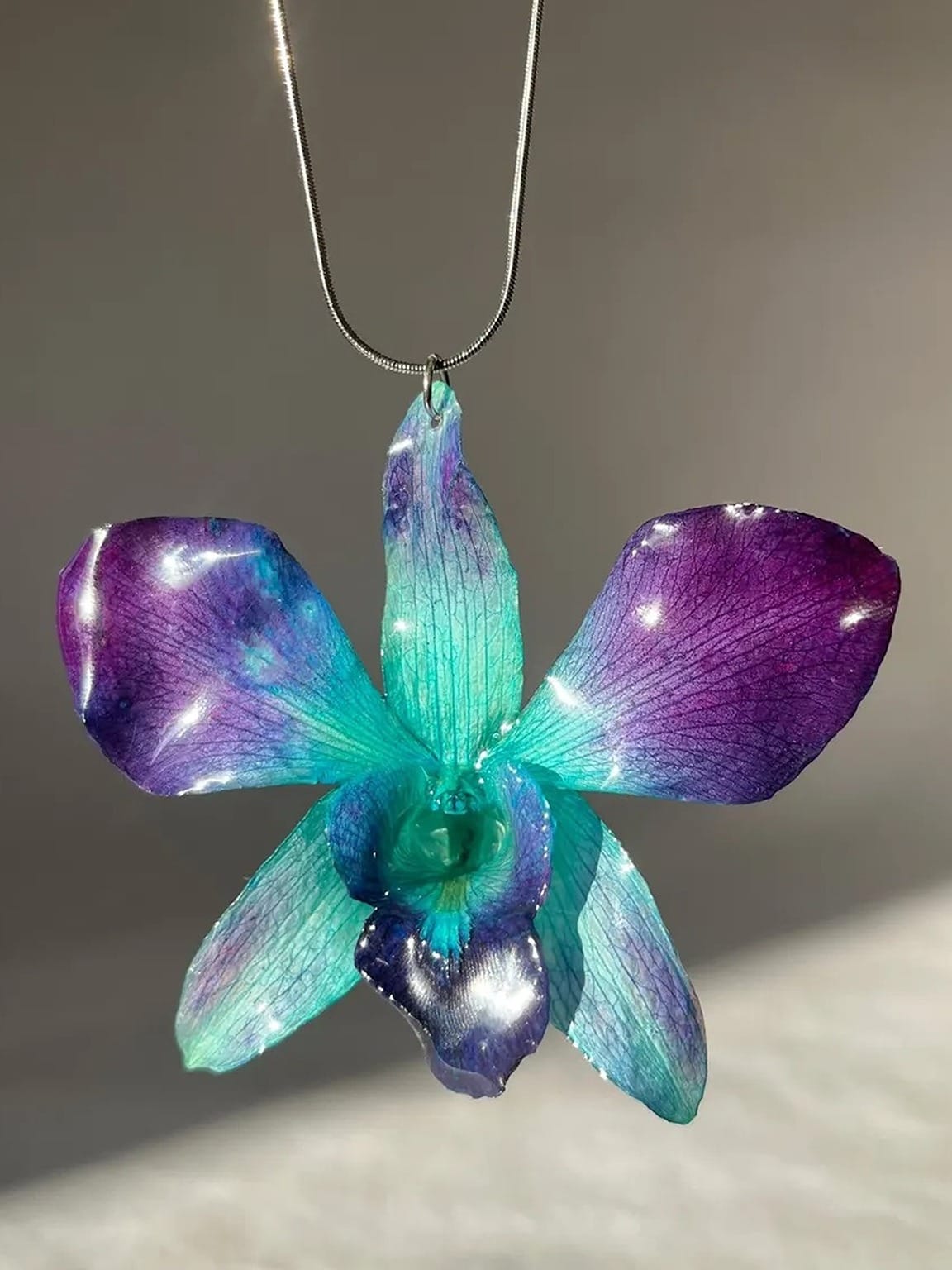 OrchidNecklaceBlue SF SCSS cid8