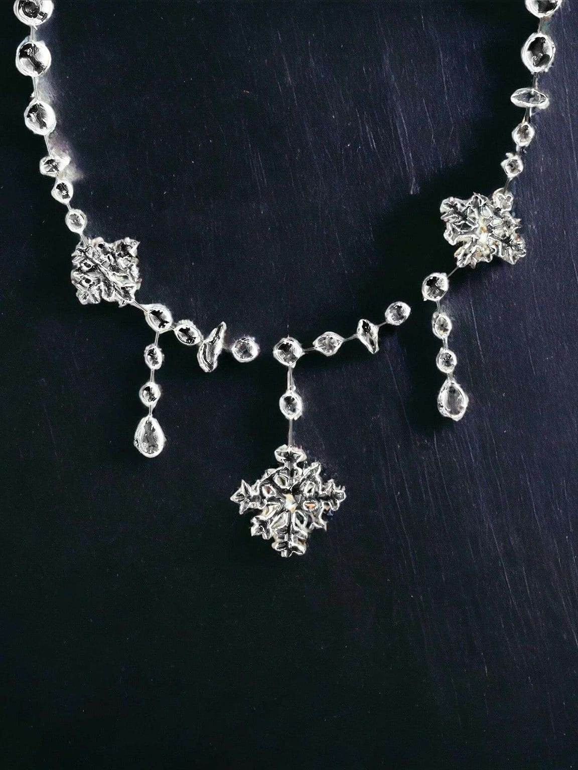 SnowflakeNecklace SF (1) cid12