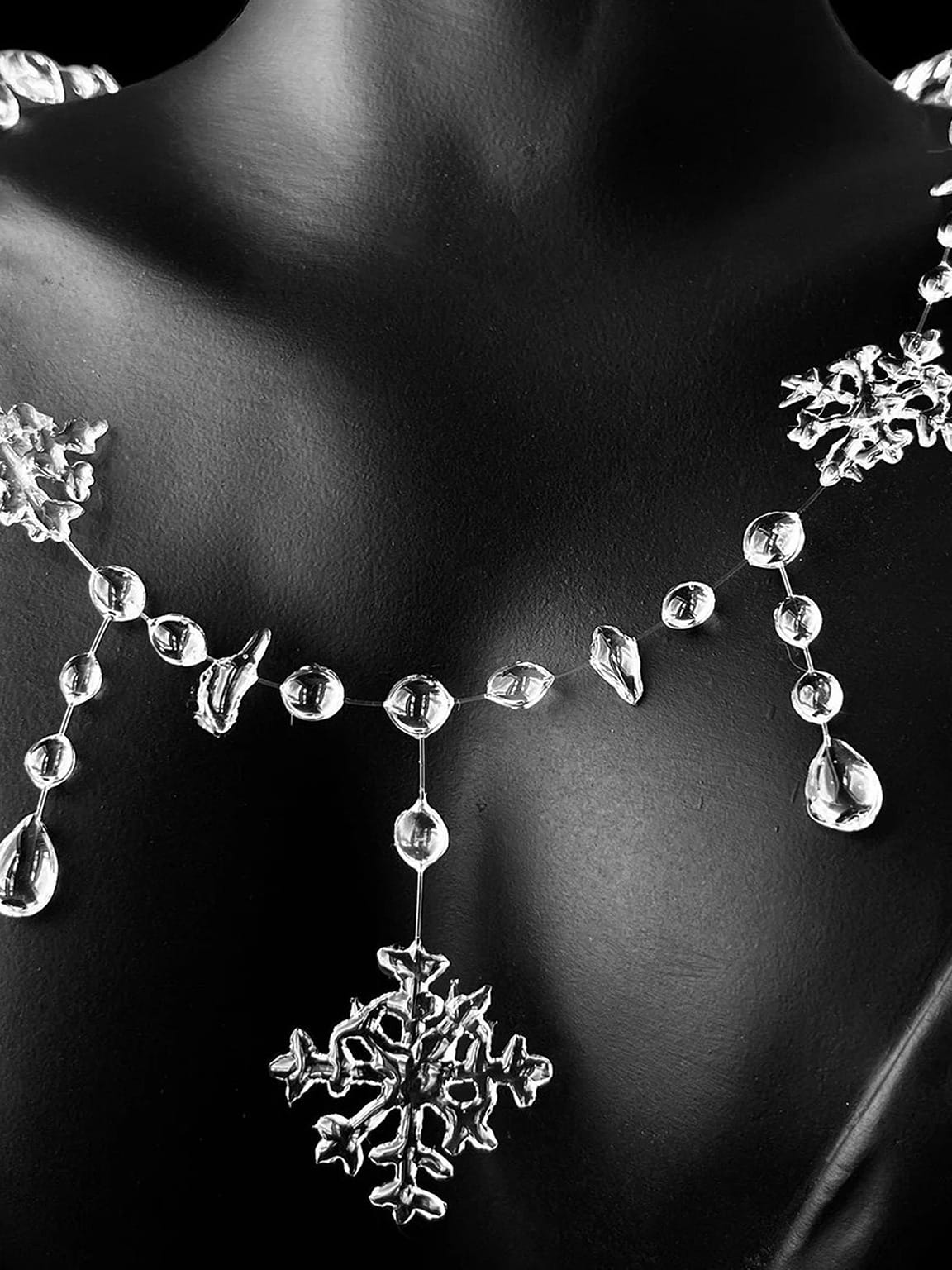 SnowflakeNecklace SF (5) cid12