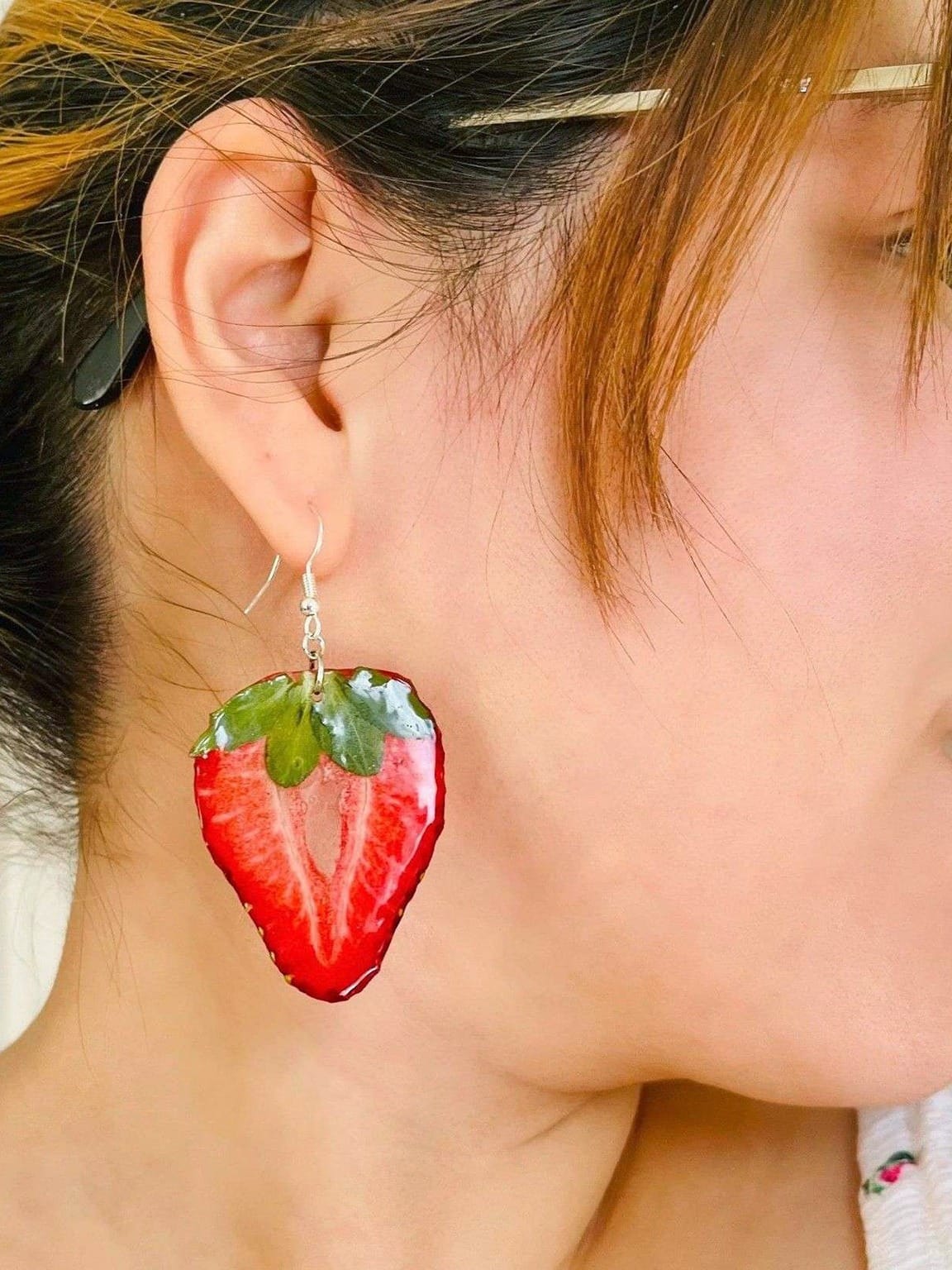 StrawberryEarring LS EWSS (2) cid7