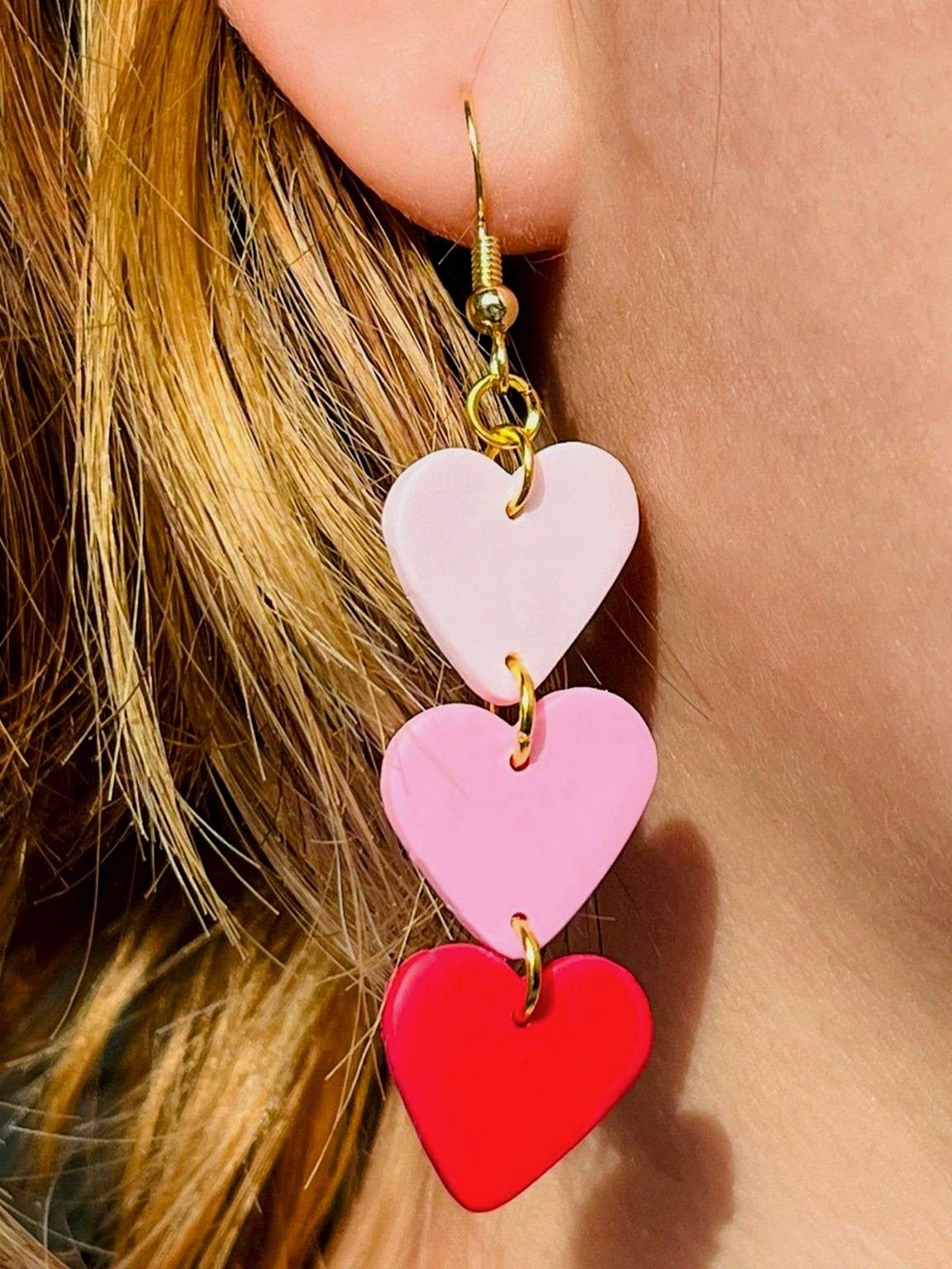 ThreeHeartStraightEarring LS EWG cid14